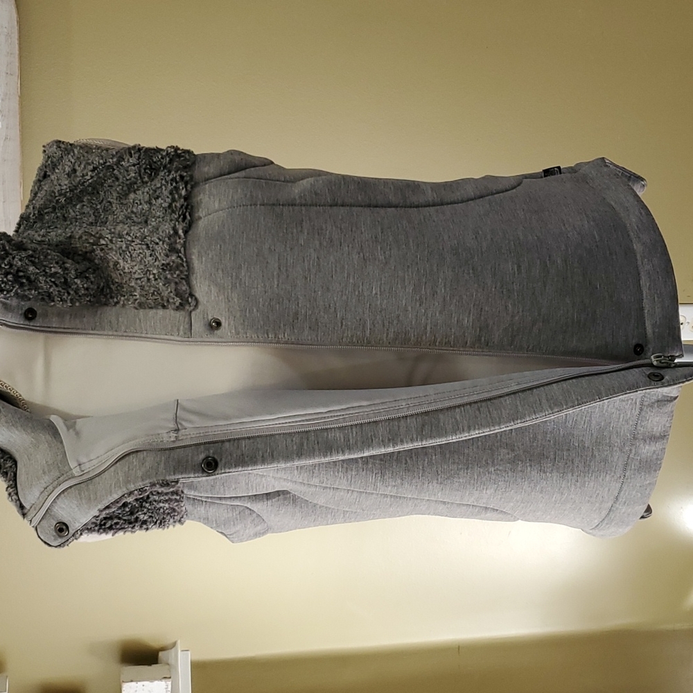 North Face Gray Sherpa Top Vest Medium New Without Tags - Picture 5 of 12